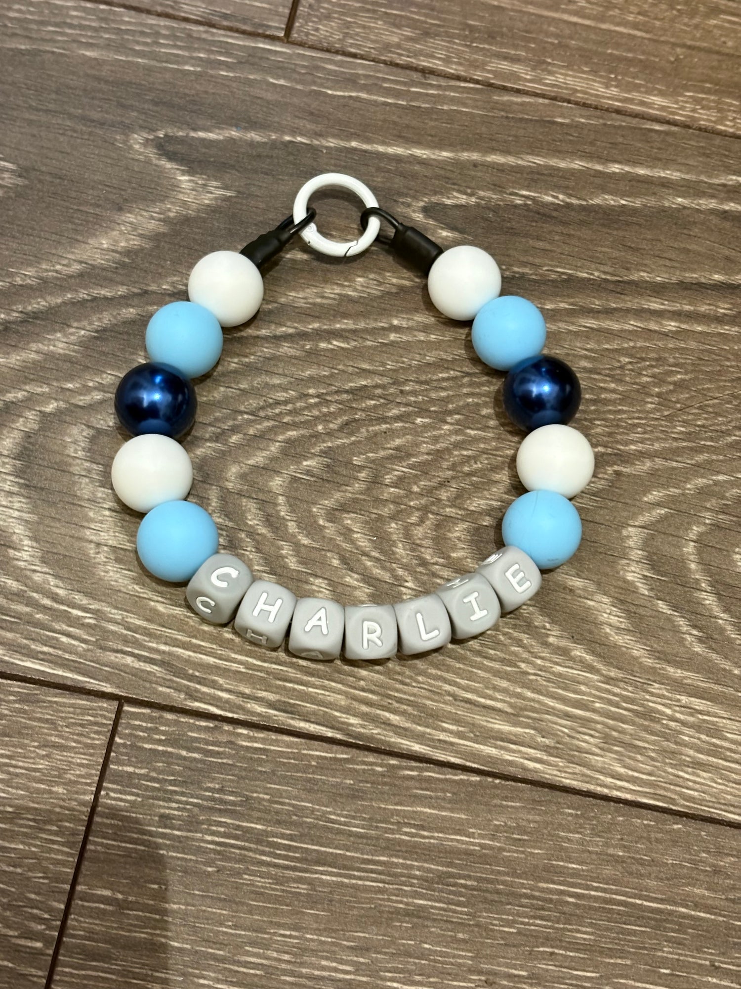 Pet Necklaces – Stylish Accessories for Fashion-Forward Pets